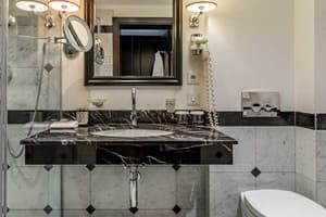 MAIDAN PALACE HOTEL 10