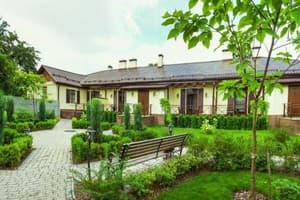 Мини-отель Petrani Central